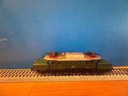 Arnold Elektrolok BR 194 (deutsches `Krokodil’) in Grün
